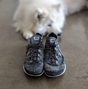 Nike flyknit chukka mens sneakers